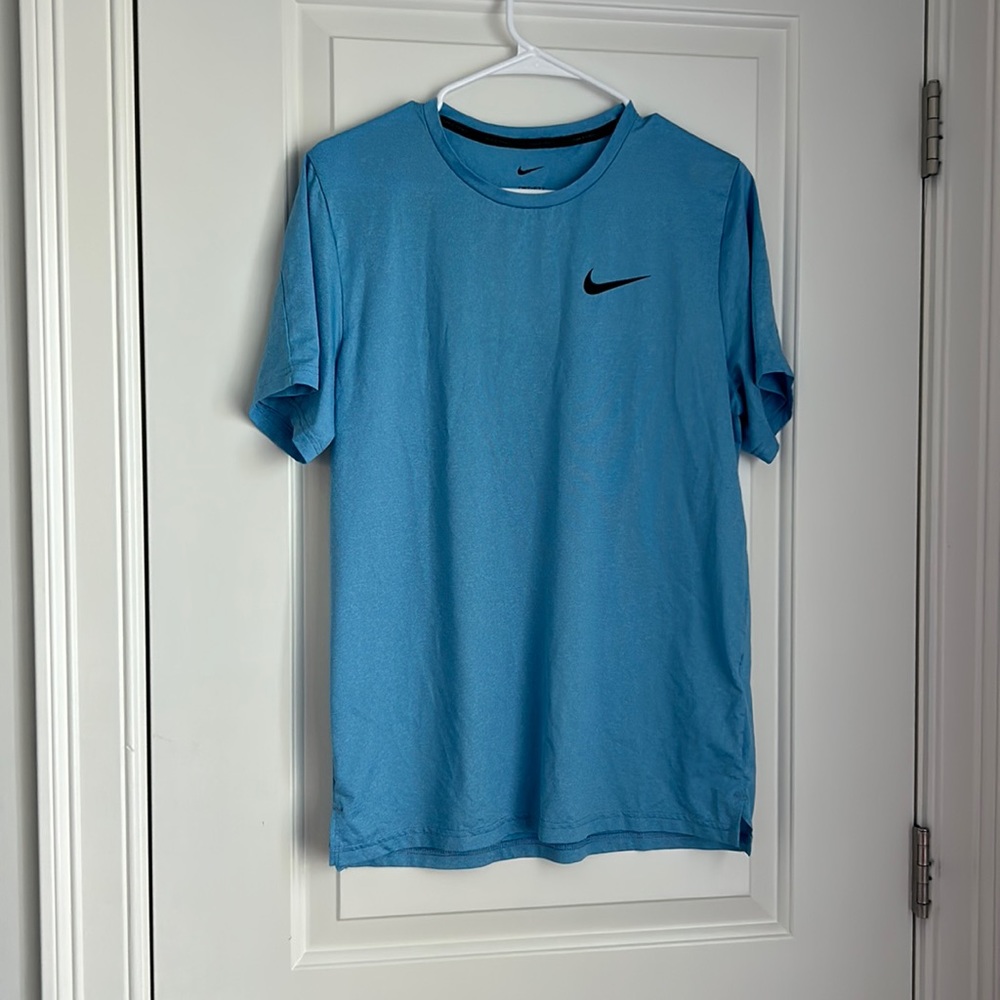 The Nike Tee dri fit